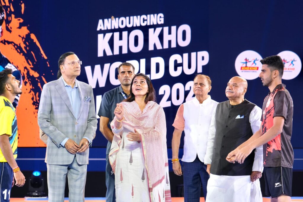 Rajat Sharma, Sudhanshu Mittal, MS Tyagi, and other officials at the Kho Kho World Cup logo launch event.